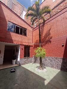 Casa de 5 alcobas en venta en Cortijo De San Jose, Sabaneta, 200 m² · foto 2 de 12