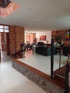 Casa de 5 alcobas en venta en Cortijo De San Jose, Sabaneta, 200 m² · foto 8 de 12