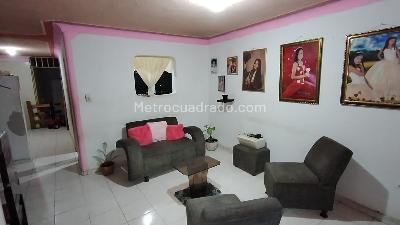 Casa de 5 alcobas en venta en El Poblado Ii, Cali, 170 m² · foto 2 de 20