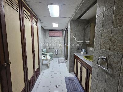 Apartamento de 3 alcobas en venta en Versalles, Cali, 168 m² · foto 10 de 10