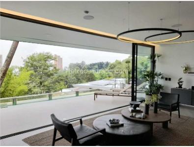 Casa de 5 alcobas en venta en Los Balsos 2, Medellín, 844 m² · foto 2 de 20