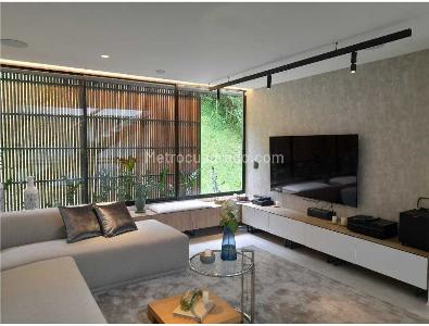 Casa de 5 alcobas en venta en Los Balsos 2, Medellín, 844 m² · foto 5 de 20