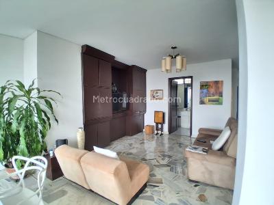 Apartamento de 4 alcobas en venta en Santa Monica Residential, Cali, 250 m² · foto 11 de 20