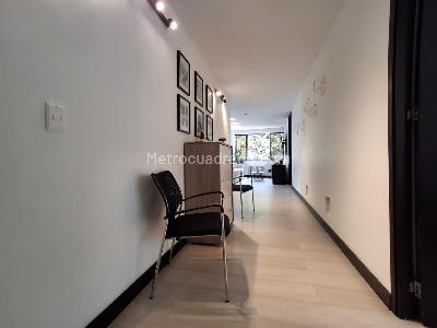 Apartamento de 3 alcobas en venta en El Tesoro, Medellín, 220 m² · foto 8 de 18