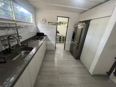 Apartamento de 4 alcobas en venta en Camino Real, Cali, 140 m² · foto 4 de 16
