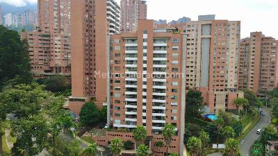 Apartamento de 4 alcobas en venta en La Florida, Medellín, 150 m² · foto 3 de 20
