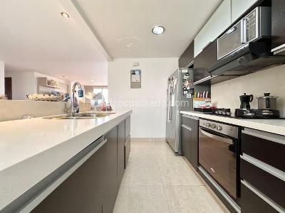 Apartamento de 4 alcobas en venta en La Florida, Medellín, 150 m² · foto 19 de 20