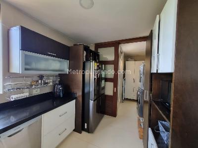 Apartamento de 3 alcobas en venta en Cabecera Del Llano, Bucaramanga, 214 m² · foto 7 de 20