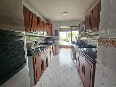 Apartamento de 3 alcobas en venta en Santa Rita, Cali, 191 m² · foto 8 de 19