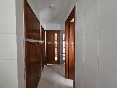 Apartamento de 3 alcobas en venta en Santa Rita, Cali, 191 m² · foto 10 de 19