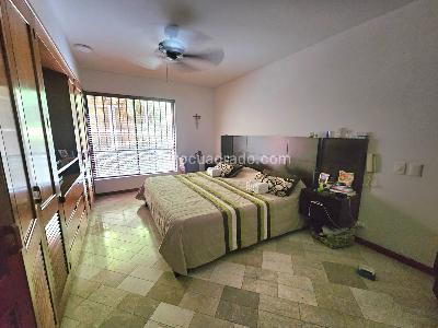 Apartamento de 3 alcobas en venta en Santa Rita, Cali, 191 m² · foto 11 de 19