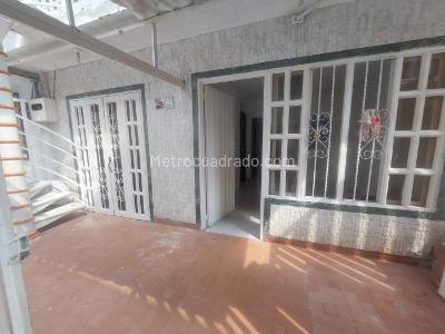 Casa de 4 alcobas en venta en Ciudad Talanga, Cali, 60 m² · foto 2 de 20
