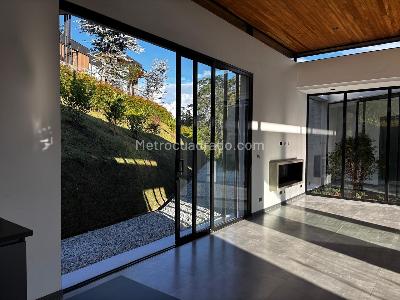 Casa de 3 alcobas en venta en San Antonio De Pereira, Rionegro, 330 m² · foto 9 de 20
