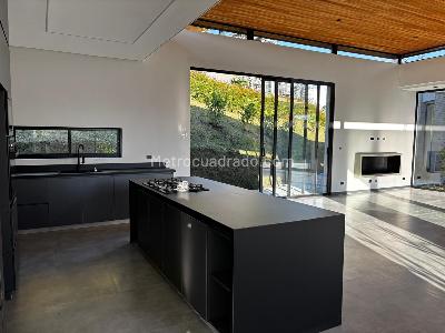 Casa de 3 alcobas en venta en San Antonio De Pereira, Rionegro, 330 m² · foto 10 de 20