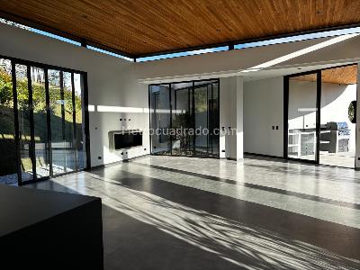 Casa de 3 alcobas en venta en San Antonio De Pereira, Rionegro, 330 m² · foto 11 de 20