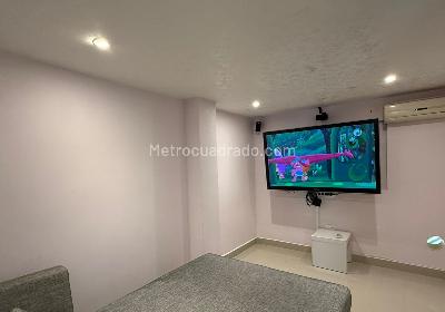 Casa de 3 alcobas en venta en Laureles, Medellín, 440 m² · foto 4 de 20
