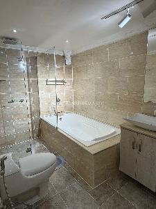 Casa de 3 alcobas en venta en Laureles, Medellín, 440 m² · foto 8 de 20