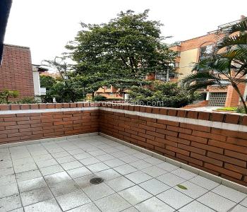 Apartamento en venta en Laureles, Medellín · foto 3 de 20