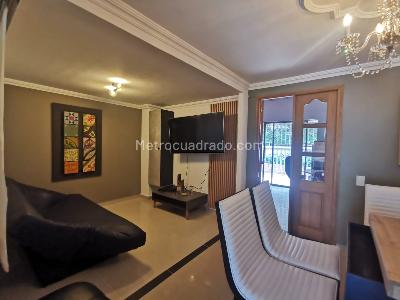 Casa de 5 alcobas en venta en Loma Del Escobero, Envigado, 176 m² · foto 8 de 20
