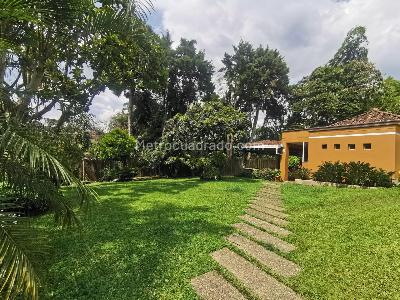 Casa de 5 alcobas en venta en Loma Del Escobero, Envigado, 176 m² · foto 19 de 20