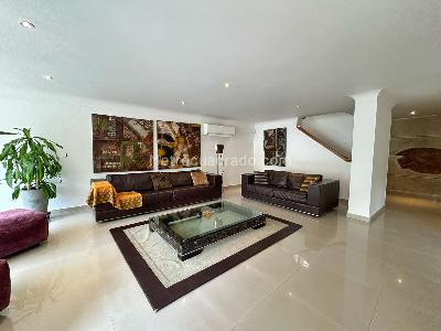 Casa de 4 alcobas en venta en Normandia, Cali, 380 m² · foto 2 de 20