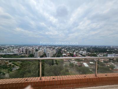 Apartamento de 3 alcobas en venta en Altos De Menga, Cali, 142 m² · foto 2 de 20