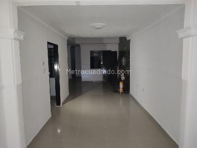 Casa de 5 alcobas en venta en La Base, Cali, 317 m² · foto 8 de 20