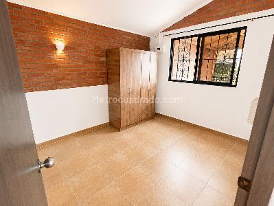Casa de 5 alcobas en venta en La Base, Cali, 317 m² · foto 15 de 20