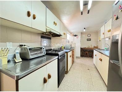 Apartamento en venta en La Castellana, Medellín · foto 6 de 17