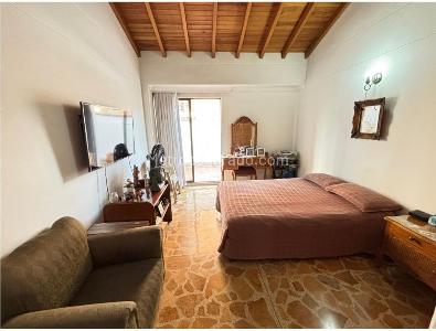 Apartamento en venta en La Castellana, Medellín · foto 8 de 17