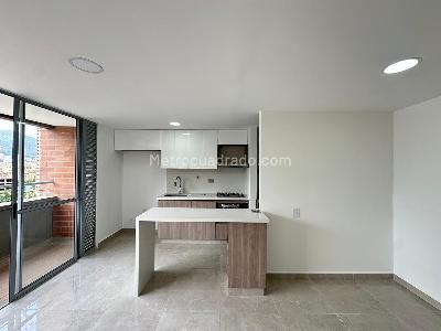 Apartamento de 3 alcobas en venta en Santa Ana, Bello, 76 m² · foto 2 de 16
