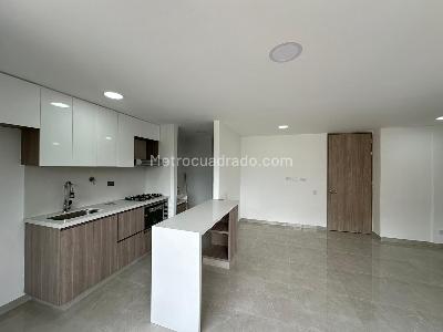 Apartamento de 3 alcobas en venta en Santa Ana, Bello, 76 m² · foto 3 de 16