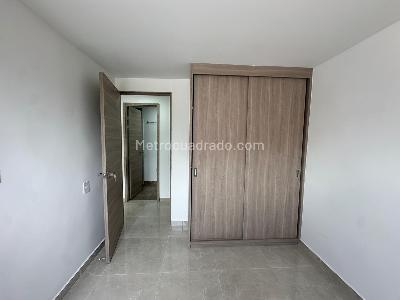 Apartamento de 3 alcobas en venta en Santa Ana, Bello, 76 m² · foto 8 de 16