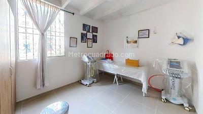 Apartamento de 3 alcobas en venta en Los Farallones, Cali, 63 m² · foto 11 de 15