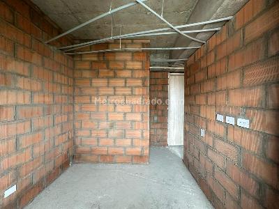 Apartamento de 3 alcobas en venta en Santa Ana, Bello, 76 m² · foto 14 de 17