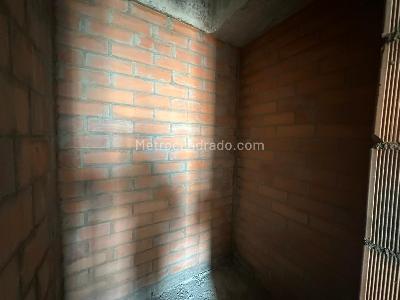 Apartamento de 3 alcobas en venta en Santa Ana, Bello, 76 m² · foto 2 de 17