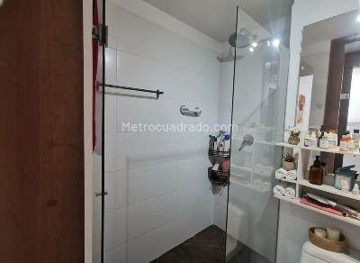 Apartamento en venta en Loma Del Barro, Envigado · foto 15 de 20