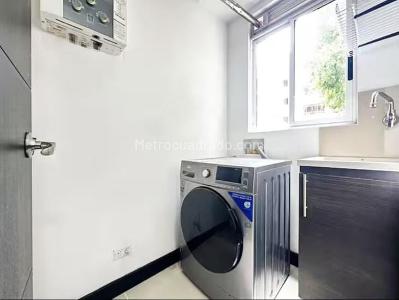 Apartamento en venta en Laureles, Medellín · foto 3 de 11