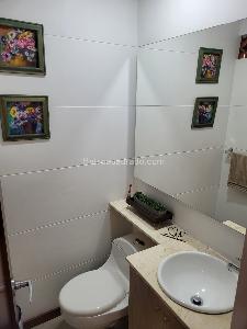 Casa de 3 alcobas en venta en Loma Benedictinos, Envigado, 220 m² · foto 5 de 19