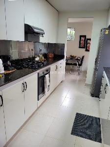 Casa de 3 alcobas en venta en Loma Benedictinos, Envigado, 220 m² · foto 10 de 19