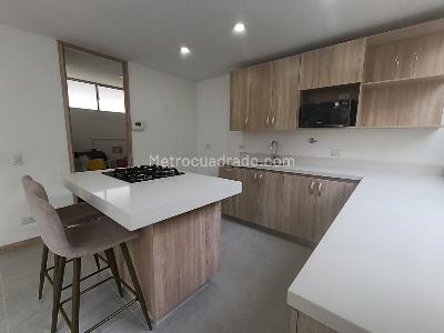 Casa de 3 alcobas en venta en Gualanday, Rionegro, 162 m² · foto 2 de 10