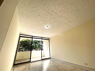 Apartamento de 3 alcobas en venta en El Limonar, Cali, 94 m² · foto 2 de 15
