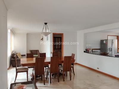 Apartamento de 4 alcobas en venta en Laureles, Medellín, 200 m² · foto 10 de 20