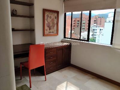 Apartamento de 4 alcobas en venta en Laureles, Medellín, 200 m² · foto 13 de 20