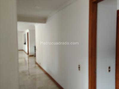 Apartamento de 4 alcobas en venta en Laureles, Medellín, 200 m² · foto 14 de 20
