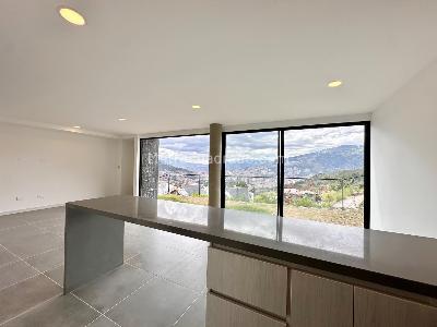 Casa de 3 alcobas en arriendo en Norteamerica, Bello, 151 m² · foto 3 de 11