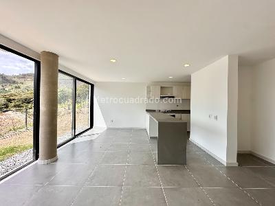 Casa de 3 alcobas en arriendo en Norteamerica, Bello, 151 m² · foto 4 de 11