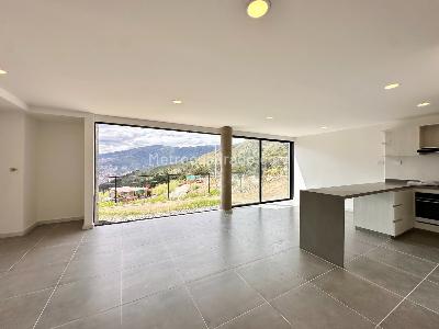 Casa de 3 alcobas en arriendo en Norteamerica, Bello, 151 m² · foto 5 de 11