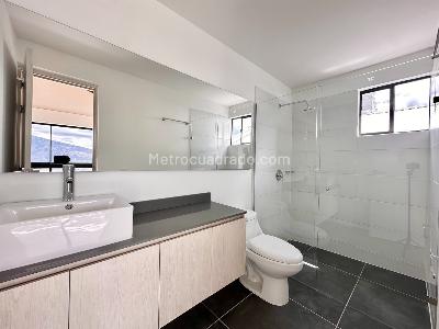 Casa de 3 alcobas en arriendo en Norteamerica, Bello, 151 m² · foto 11 de 11