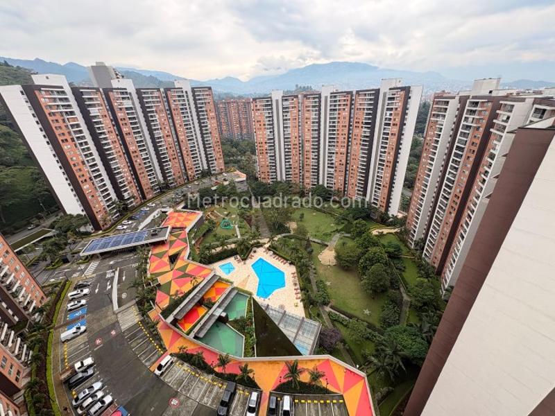 3BR Apartment in Belen with Club Amenities - 3